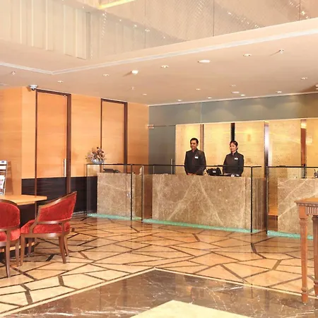 Radisson Blu Hotel Chennai City Centre-3